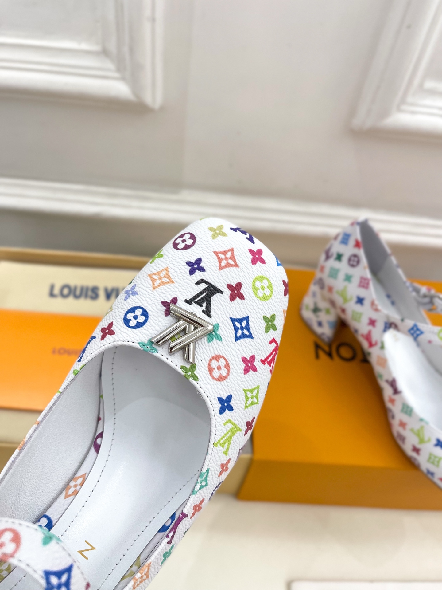 Women's high heels